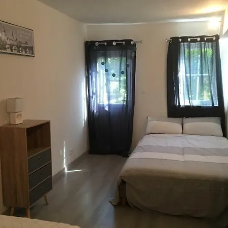 Casa de Férias La Maison D'helene Corny